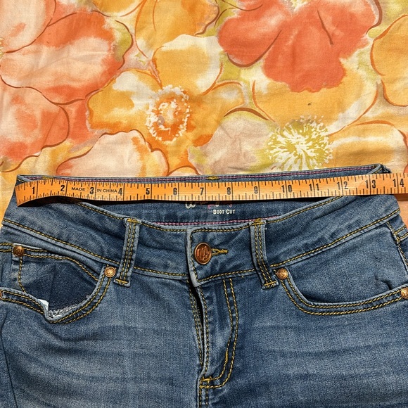 Wrangler Jeans - Picture 6 of 6